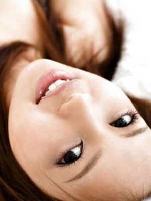 Yura Aikawa в черной прозрачной комбинации